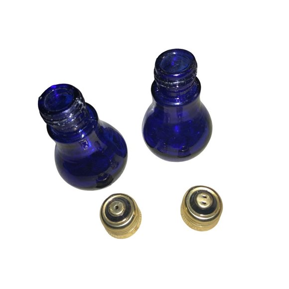 Blue Light Bulb Salt & Pepper Shaker Set - Picture 8 of 14